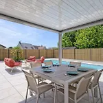 Family House With Private Pool